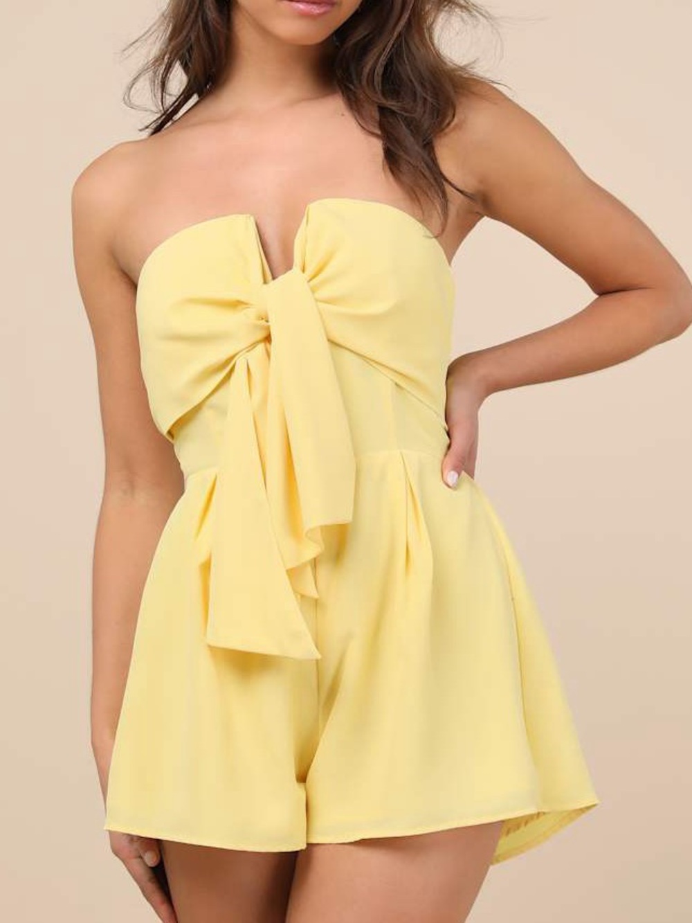 LULU’S Inez Light Yellow Tie-Front Romper